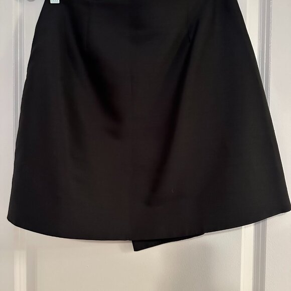 Cos Brooch Detail Wool Blend Mini Skirt in Black - Size 6 - Picture 5 of 8